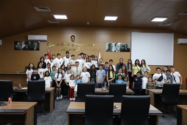 Buna göre Marmaris’te ikamet eden 9-14 yaş aralığındaki çocuklar, kent