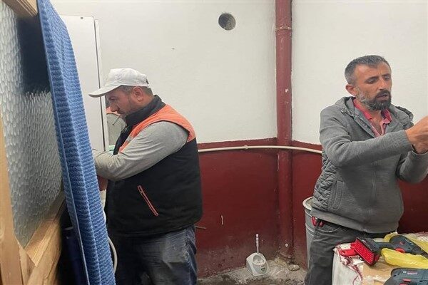 Mazıdağı Belediyesi, yalnız yaşayan ihtiyaç sahibi yaşlı vatandaşa bakım ve