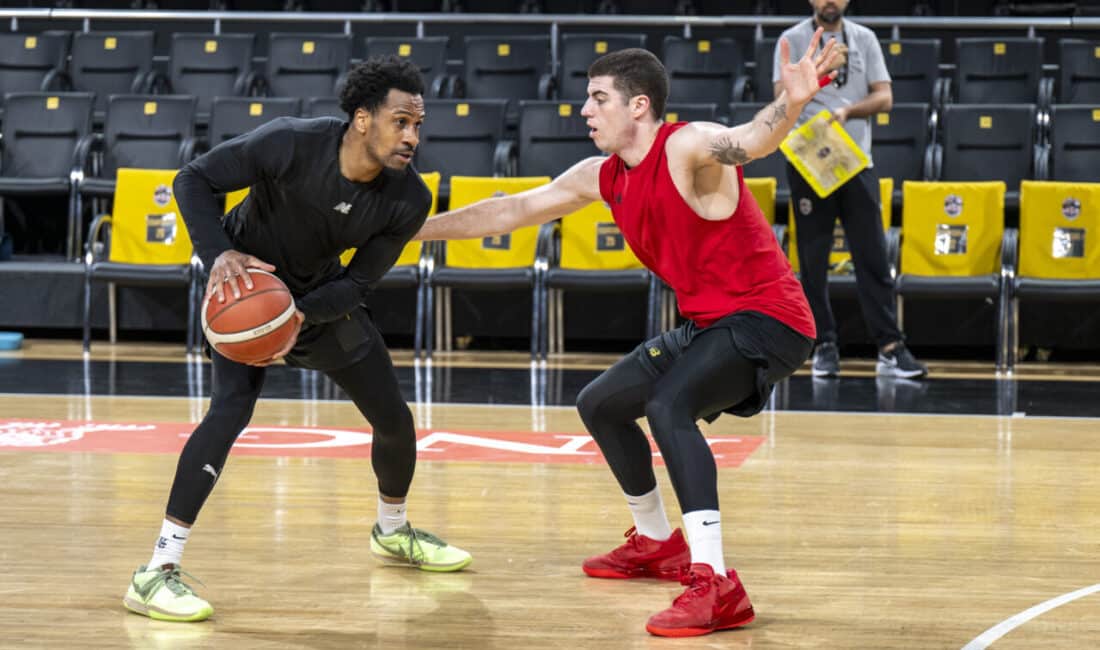 Mersin Basketbol Takımı'nın antrenörü Can Sevim, taraftarlardan destek istedi. Takımın