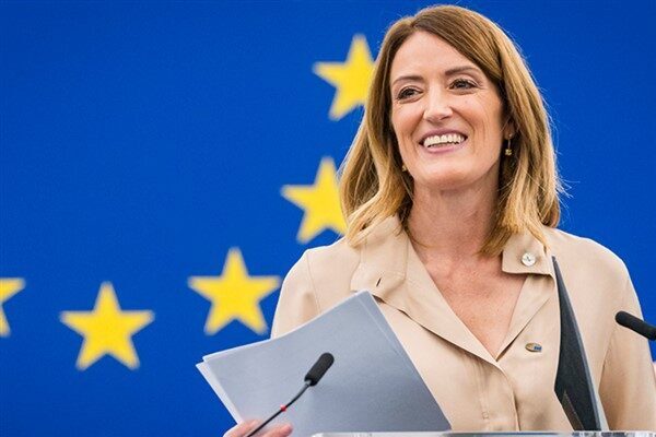 Avrupa Parlamentosu Başkanı Metsola, Avrupa Birliği'nin Avrupa Liyakat Nişanı'nı oluşturmasından