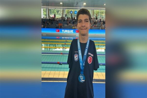 Milli sporcu Baran Doruk Şimşek, Genç Erkekler 50m sırtüstü ve
