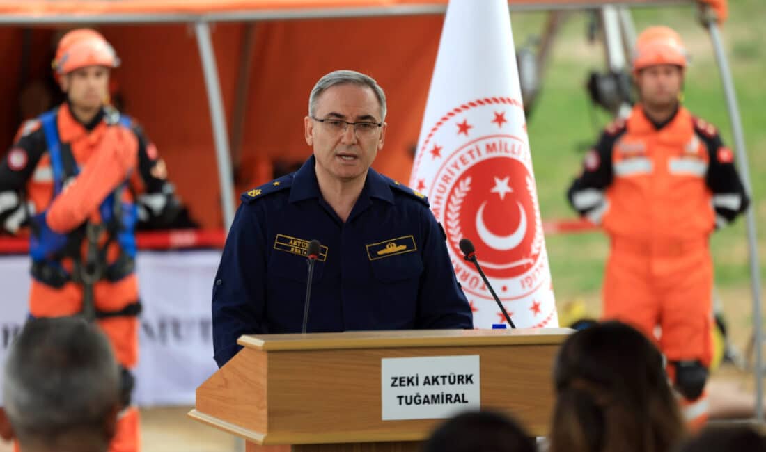 MSB sözcüsü Tuğamiral Zeki Aktürk, Türk Silahlı Kuvvetleri'nin yaptığı tatbikatlar
