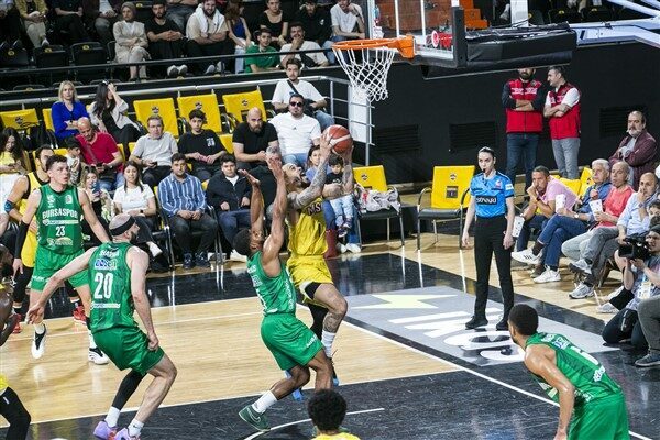 Mersin Spor Kulübü Erkek Basketbol Takımı, Bursaspor Yörsan'ı mağlup ederek