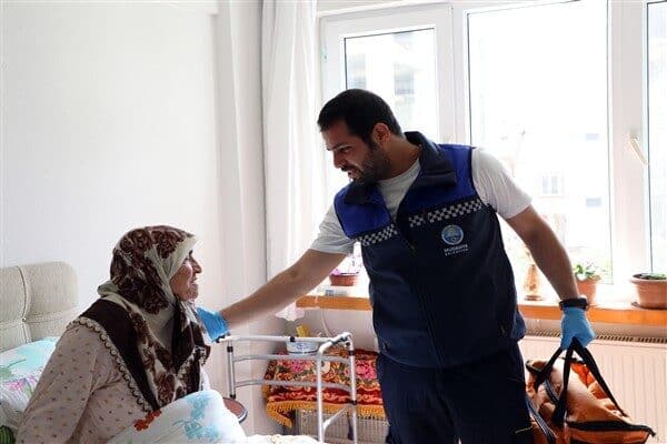 Mudanya Belediyesi'nin Sağlık ve Destek Birimi, hasta, yaşlı ve engellilere