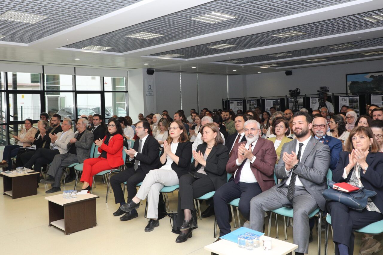 Mudanya Belediye Başkanı Deniz Dalgıç, kentsel tasarım rehberi hazırlayarak tarihi
