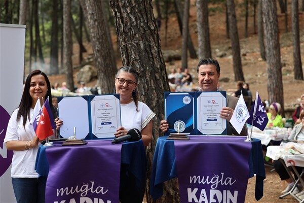 Muğla Büyükşehir Belediyesi ev sahipliğinde gerçekleştirilen protokole, Muğla Büyükşehir Belediye