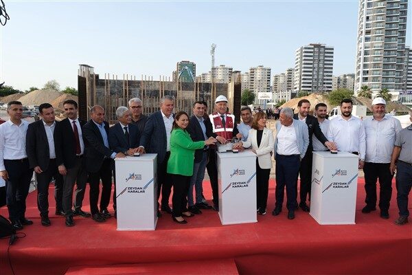 Suriye’deki mağdur insanlar için üç tır insani yardımı belediye meclisi
