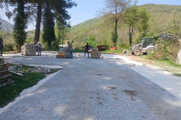 Orhangazi Belediyesi, 2024 yılında geniş bir alanda yol çalışmaları gerçekleştirdi.