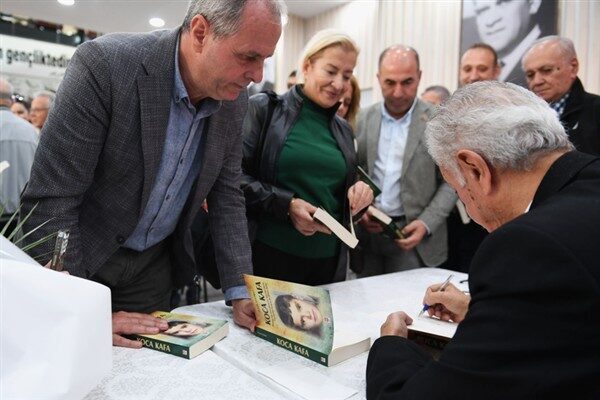 Osmangazi Belediyesi kütüphanelerinin ev sahipliğinde düzenlenen ‘1 Kitap 1 Yazar’