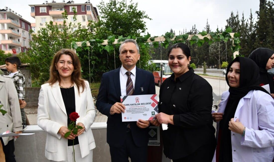 Osmaniye Belediyesi, Anneler Günü etkinlikleri kapsamında Aile Yaşam Merkezi'nde program