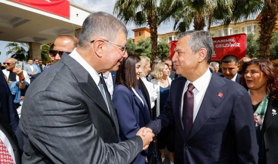 CHP tarafından Aydın Kuşadası’nda “Gözüm Arkada Kalmasın İstiyorum” sloganı ile
