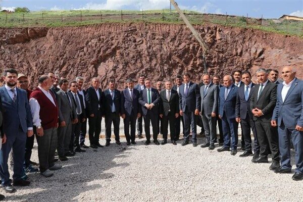 Erzincan Valisi Hamza Aydoğdu, Erzincan Belediye Başkanı Bekir Aksun, İl