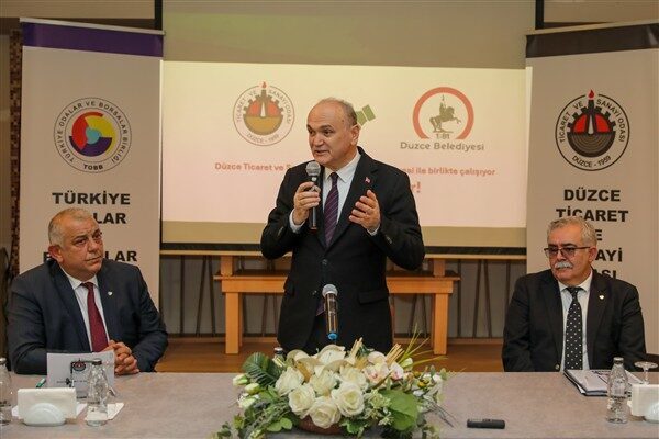Düzce Belediye Başkanı Dr. Faruk Özlü, Düzce Ticaret ve Sanayi