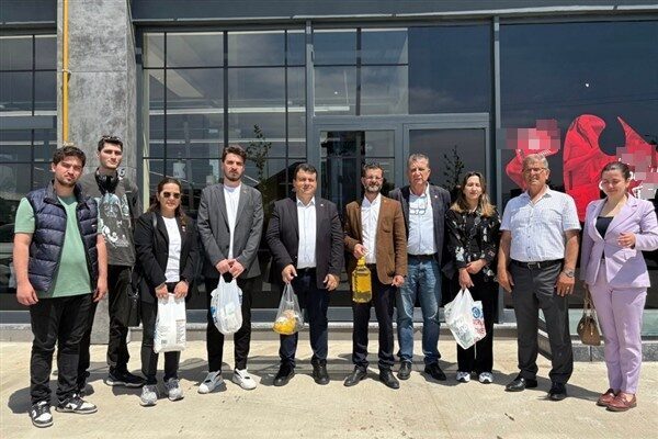 CHP Bursa Milletvekili Hasan Öztürk ve Nilüfer İlçe Başkanı Özgür