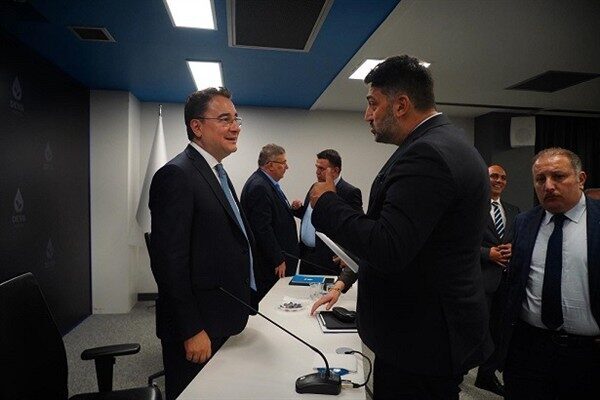 DEVA Partisi Bursa İl Başkanı Tayfun Öztürk, e-haciz uygulamalarına tepki