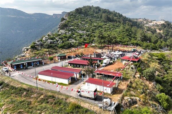 Mersin Büyükşehir Belediyesi'nin açtığı Patiköy Doğal Yaşam Alanı ve Sahiplendirme