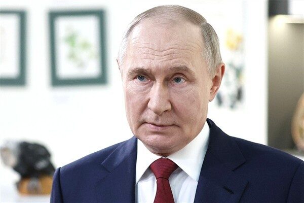 Rusya Devlet Başkanı Putin, ABD Başkanı Donald Trump ile yaptığı