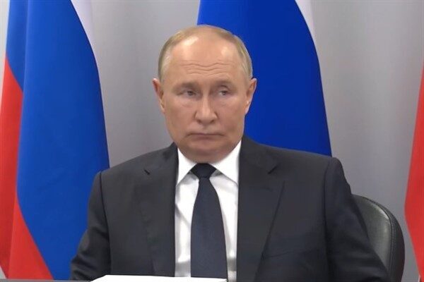 Kremlin, Çarşamba günü geç saatlerde yaptığı açıklamada, heyetine, 2022'de Rusya