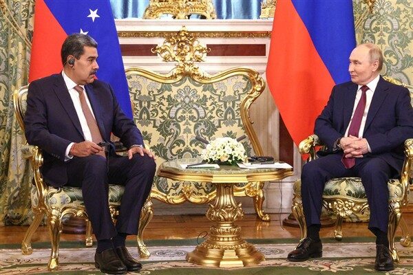 Rusya Devlet Başkan Yardımcısı Yuri Ushakov, Putin ve Maduro'nun Kremlin'de