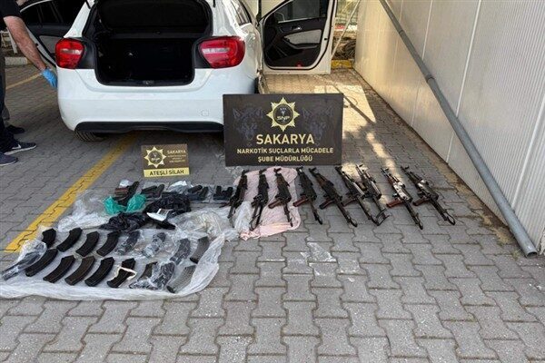 Sakarya Cumhuriyet Başsavcılığı'nın koordinesinde,  Sakarya İl Emniyet Müdürlüğünce, uyuşturucu madde