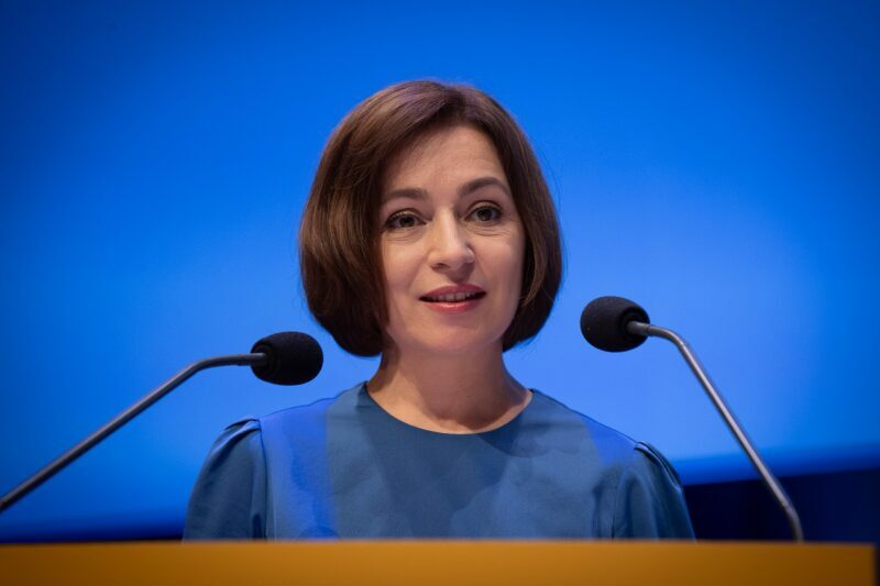 Moldova Cumhurbaşkanı Sandu, Ukrayna Devlet Başkanı Volodimir Zelenski ile telefon