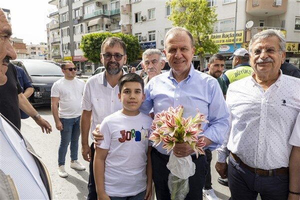 Pazar ziyaretinde Başkan Seçer’e; Cumhuriyet Halk Partisi (CHP) Akdeniz İlçe