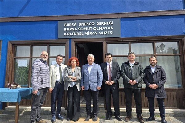 Kültür ve Turizm Bakanlığı yetkilileri, Somut Olmayan Kültürel Miras Müzesi'ni