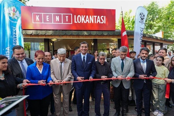 Soma ilçesinde Kent Lokantası, Halk Mandıra ve Halk Ekmek hizmete