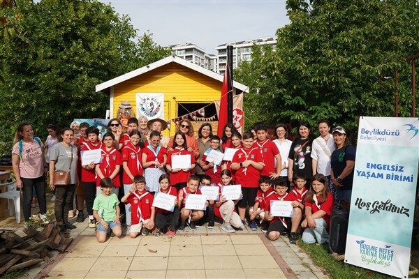 Beylikdüzü Belediyesi’ne bağlı Engelsiz Yaşam Merkezi tarafından yürütülen “Sosyal Uyum