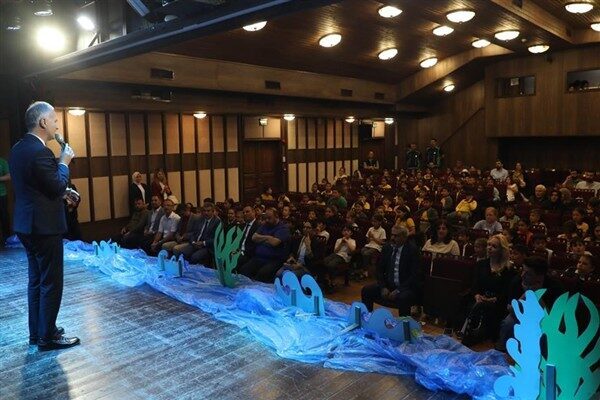 İnegöl Belediyesi’nin bir haftadır her gün farklı etkinliklerle sürdürdüğü çevre
