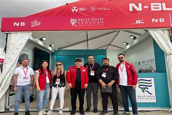TEKNOFEST 2025 KKTC'de Recep Tayyip Erdoğan Üniversitesi'nin standı ilgi odağı