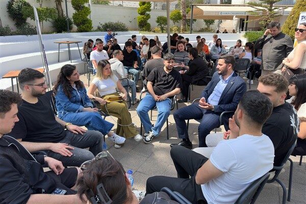 Mersin Büyükşehir Belediyesi Kariyer Merkezi tarafından düzenlenen 'Yeni Nesil Mentorluk