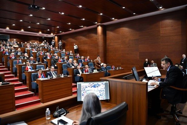 Trabzon Büyükşehir Belediyesi mayıs ayı meclis toplantılarının ikinci oturumu yapıldı.