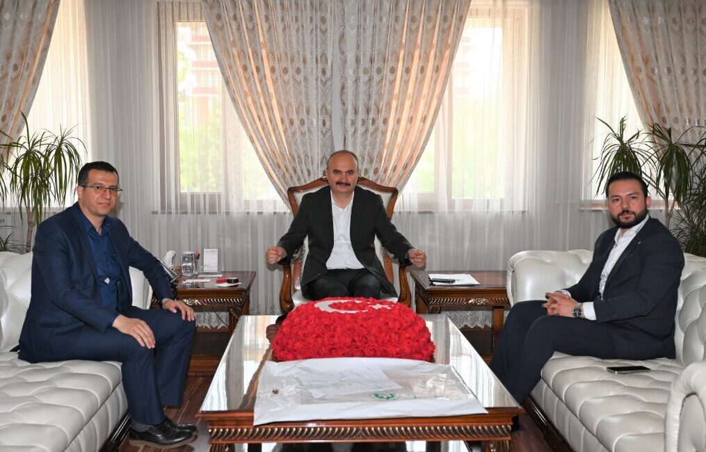 TÜGVA Genel Başkan Yardımcısı Enes Kayabaşı ve Batman İl Temsilcisi