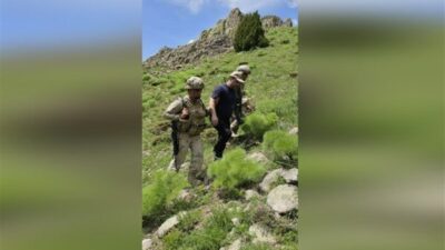Tunceli'de mantar toplarken kayalıktan düşen ve yaralanan vatandaş, jandarmanın drone