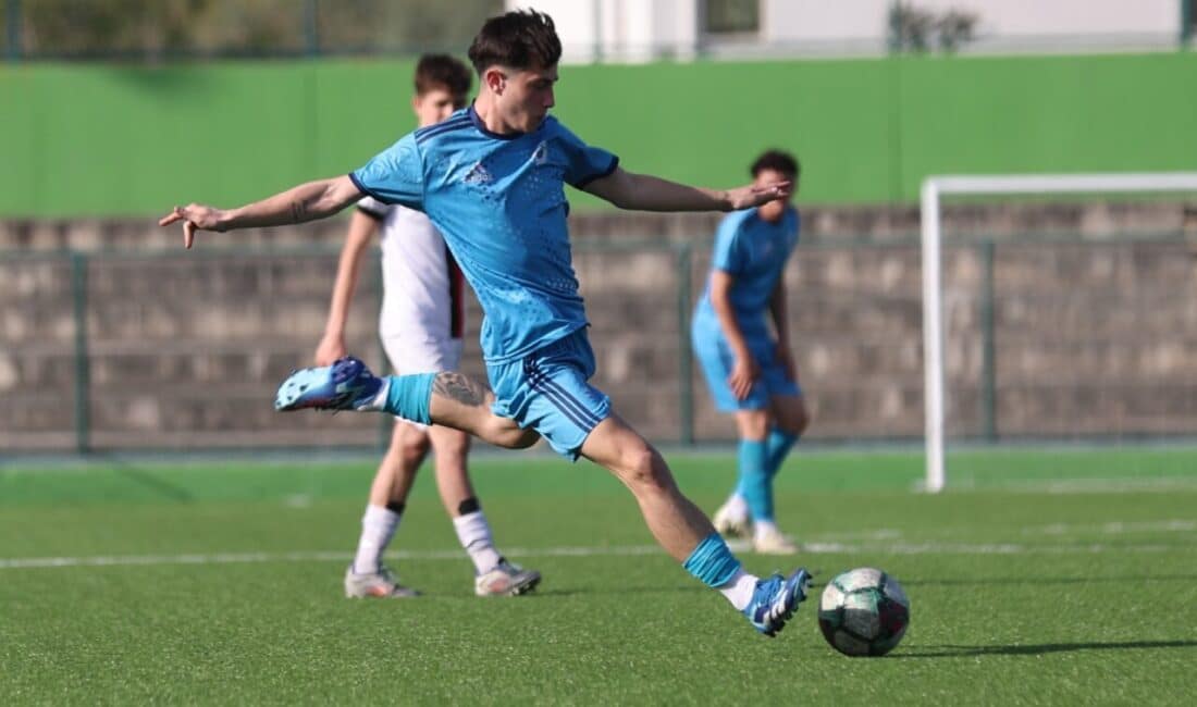 Gemlik Belediyespor'un 10 kişi kaldığı maçta Melih Dağ'ın attığı golle