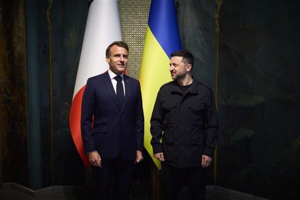 Ukrayna Devlet Başkanı Zelenski, Fransa Cumhurbaşkanı Macron'la İstekliler Koalisyonu toplantısında