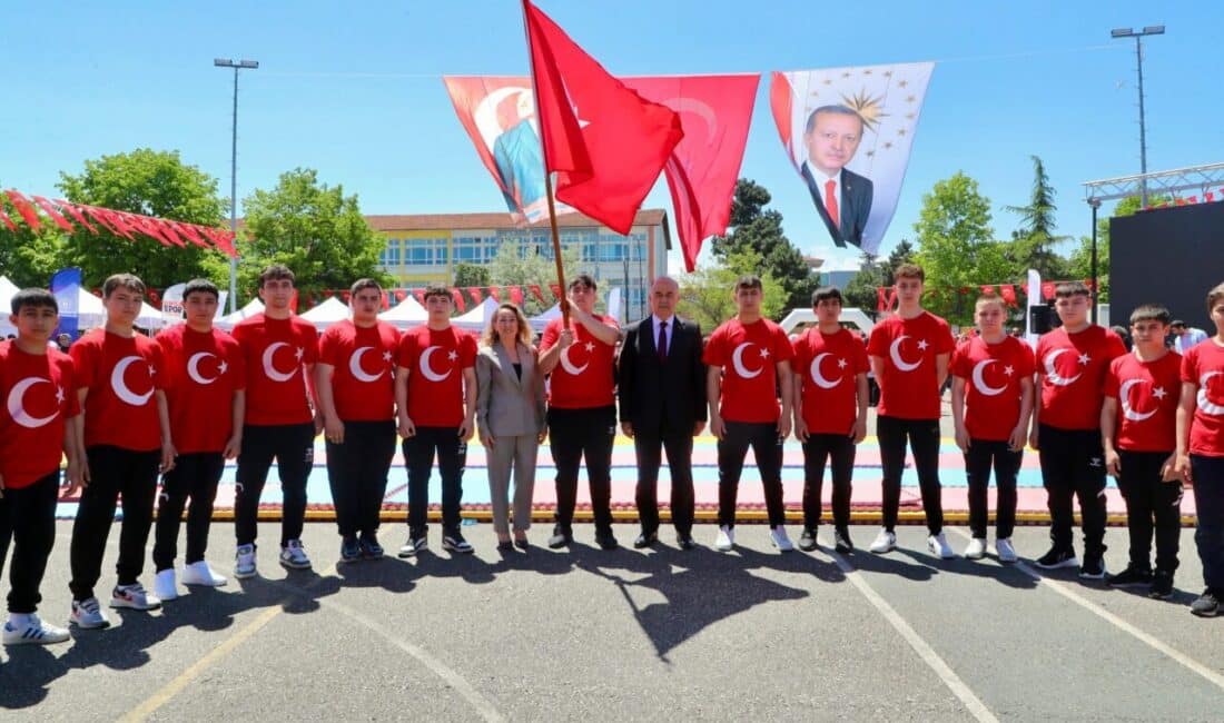 Ordu Valiliğince hazırlanan kutlama programı çerçevesinde ilk tören, Şarkiye mahallesinde