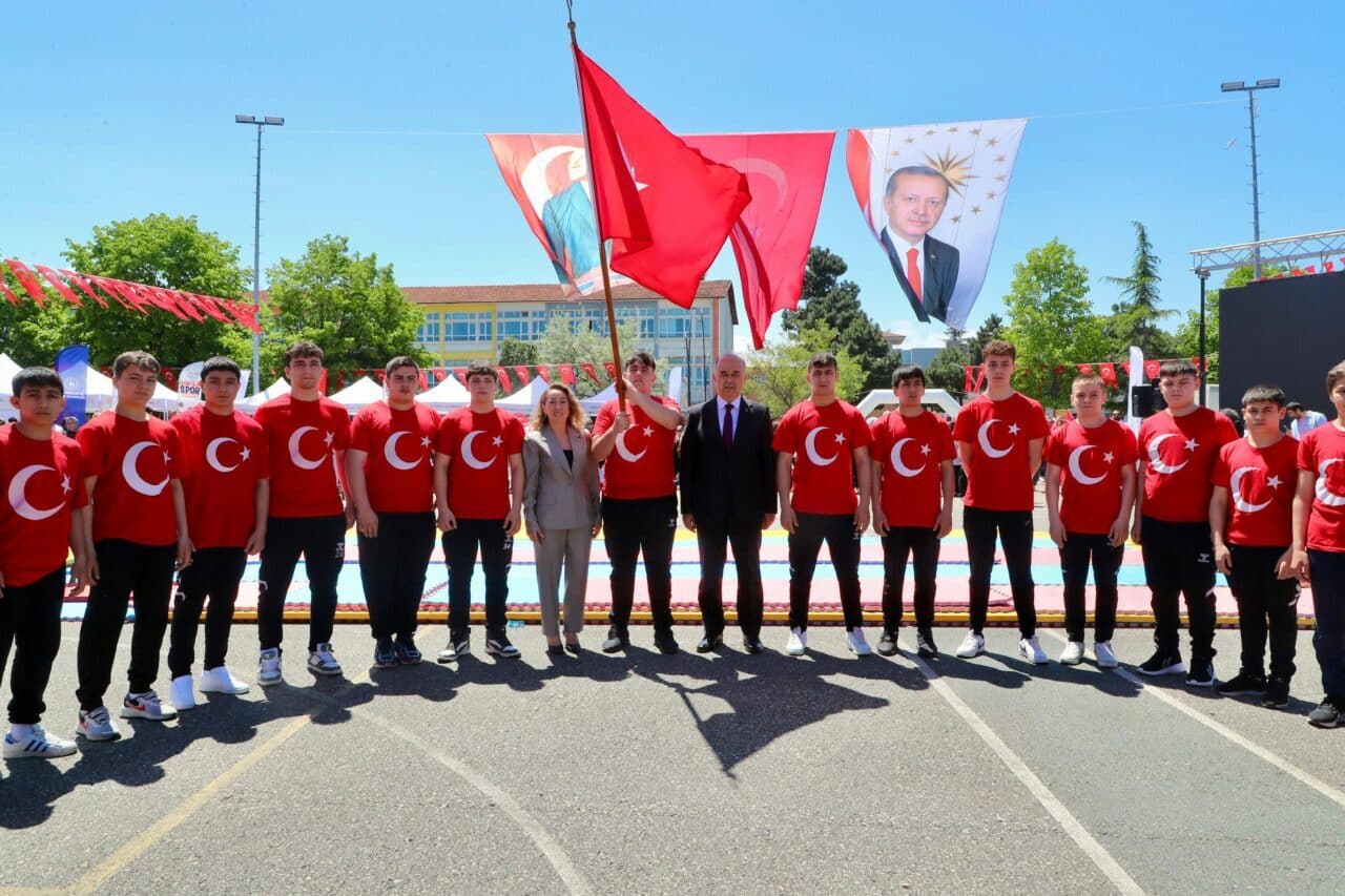 Ordu Valiliğince hazırlanan kutlama programı çerçevesinde ilk tören, Şarkiye mahallesinde