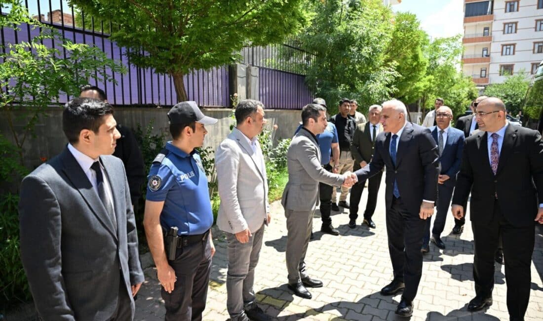 Sabah saatlerinde Bismil Kaymakamlığı ziyaretiyle programına başlayan Vali Zorluoğlu, Kaymakam