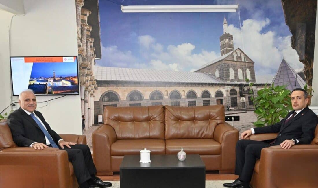 Ziyarette, Vakıflar Bölge Müdürlüğü’nün şehir genelinde yürüttüğü hizmetler hakkında bilgi