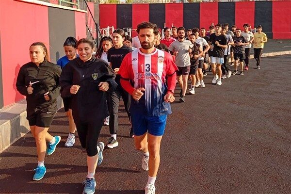 Van Büyükşehir Belediyesi'nin düzenlediği Beden Eğitimi ve Spor Yüksekokulu ile