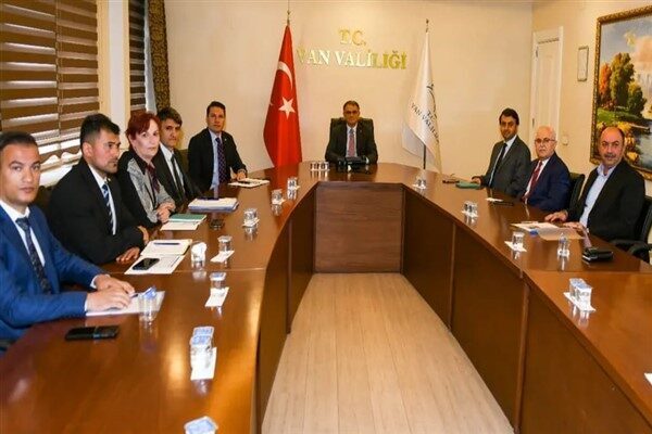 Van Valiliği, Vali Yardımcısı Musa Göktas ve heyetin katılımıyla yavru