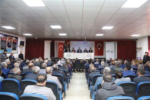 Van Büyükşehir Belediyesi, Saray ve Özalp ilçelerinde mahalle muhtarları toplantıları