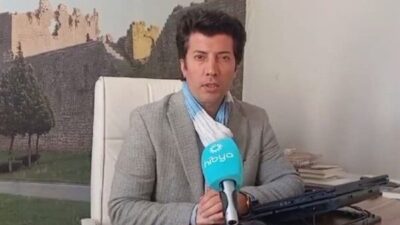 Sanatçı-yazar Ferat Mehmetoğlu, Son Mecnun adlı kitabında yalnızlık ve suskunluğa