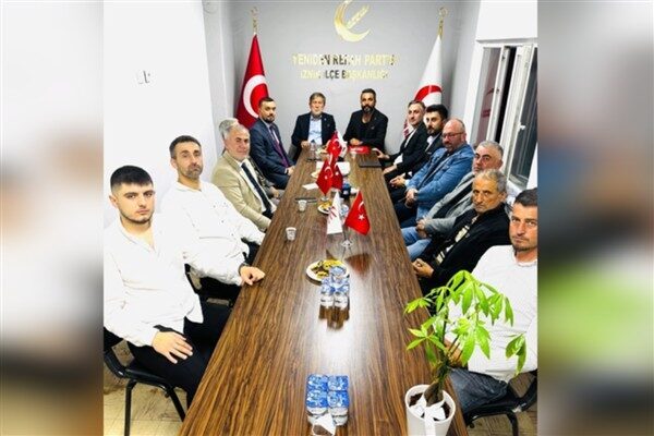 İznik İlçe Başkanı Hasan Duşlu ve İl Başkanı Mehmet Kaygusuz'un