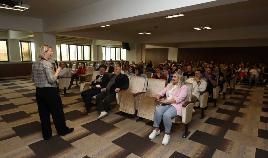 Yenimahalle personeli hizmet içi eğitim programları kapsamında “Kamuda Etik” eğitimi
