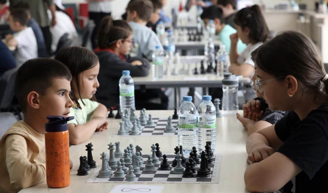 Turnuvada ilk gün 38 yetişkin kursiyer, ikinci gün ise 7-14