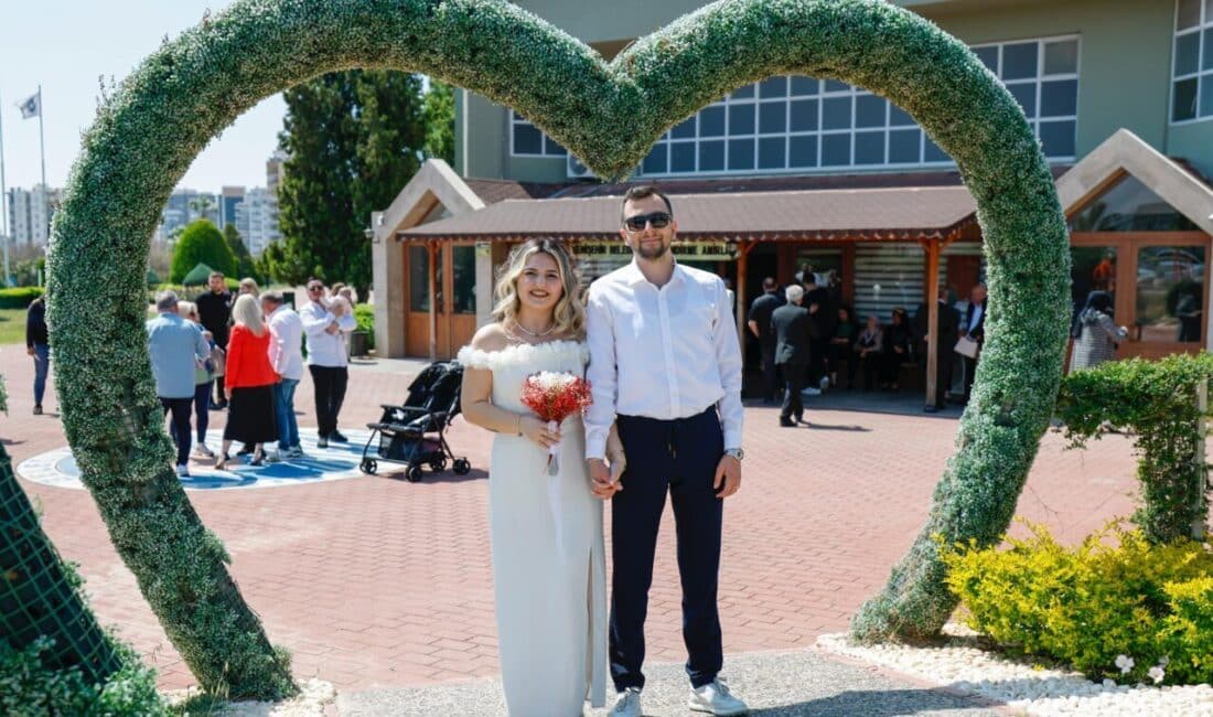 Yenişehir Belediyesi, 05.05.2025 tarihinde 22 çifte evliliklerini kıydı. Minel Keskin,