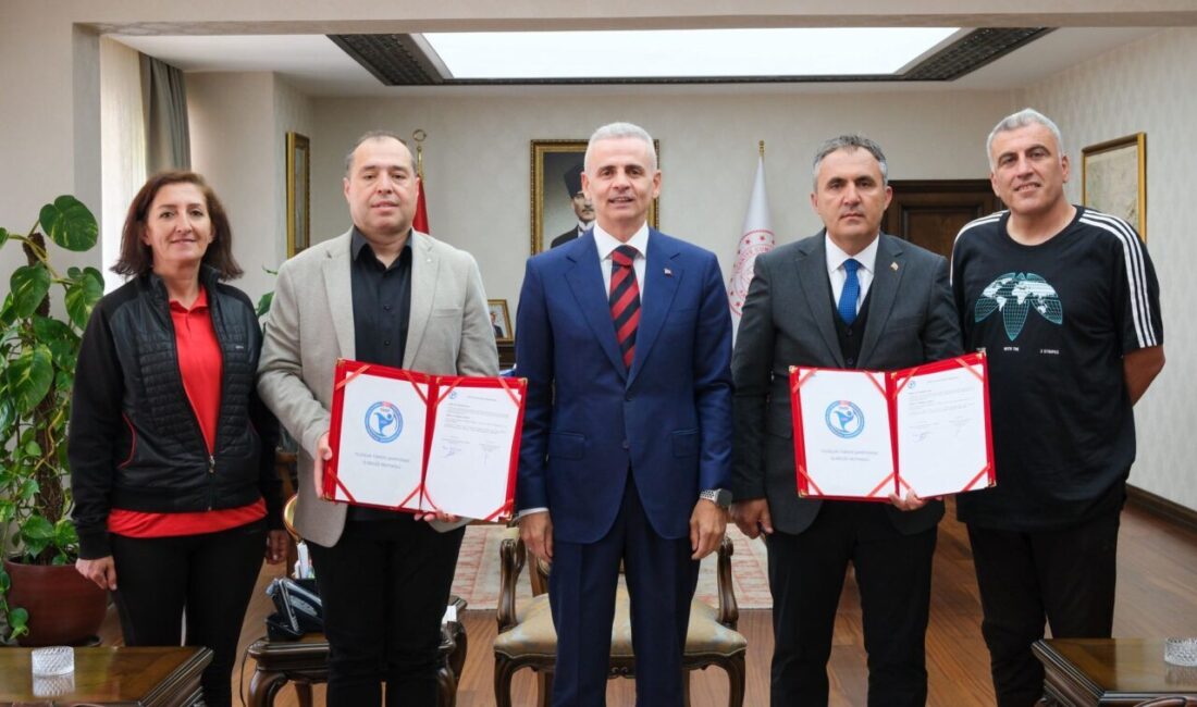 Türkiye genelinden yaklaşık bin sporcunun katılımıyla gerçekleşecek olan şampiyonaya ilişkin